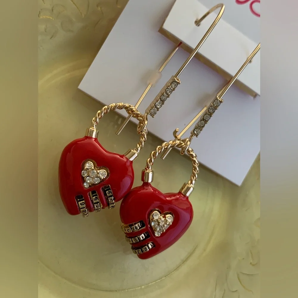 Betsy Johnson Red•Gold tone•Heart Padlock Earrings - Picture 1 of 5